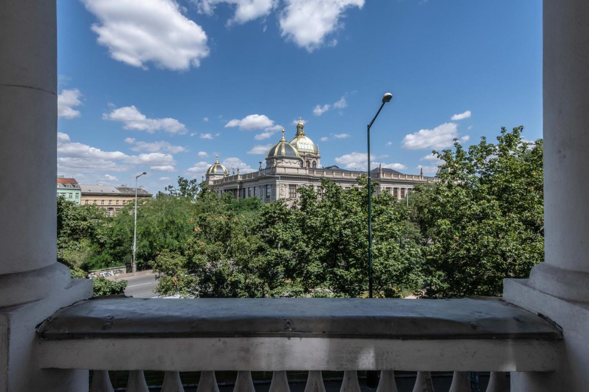 Centrally Located 3Bd Home Near National Museum Prága Kültér fotó